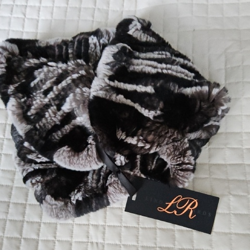 High quality soft rabbit Fur Striped Clutch